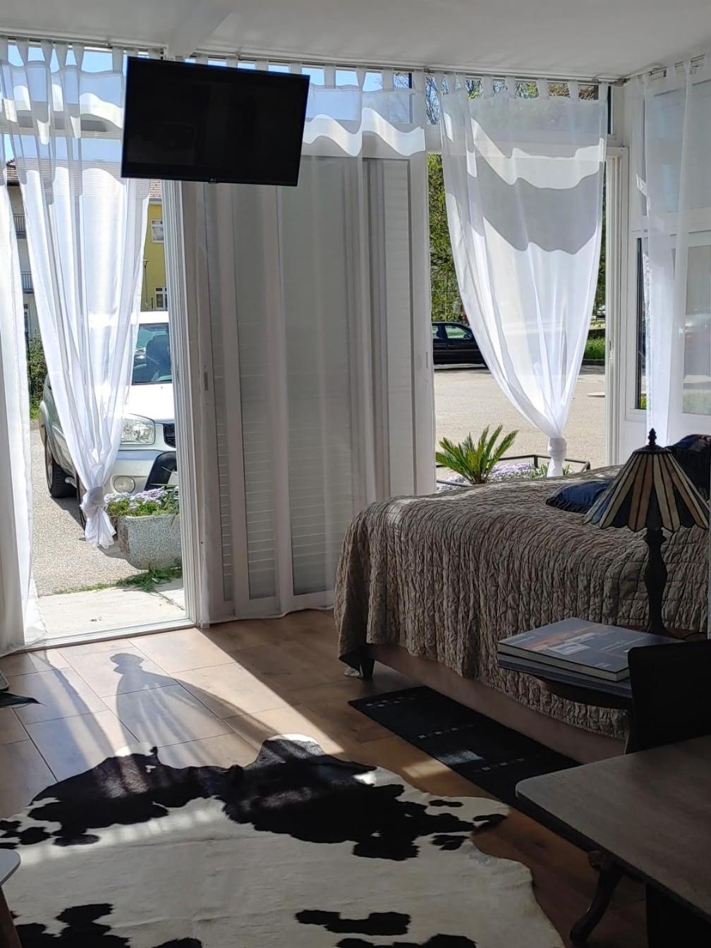 Piccolo Apartment Knin Luaran gambar